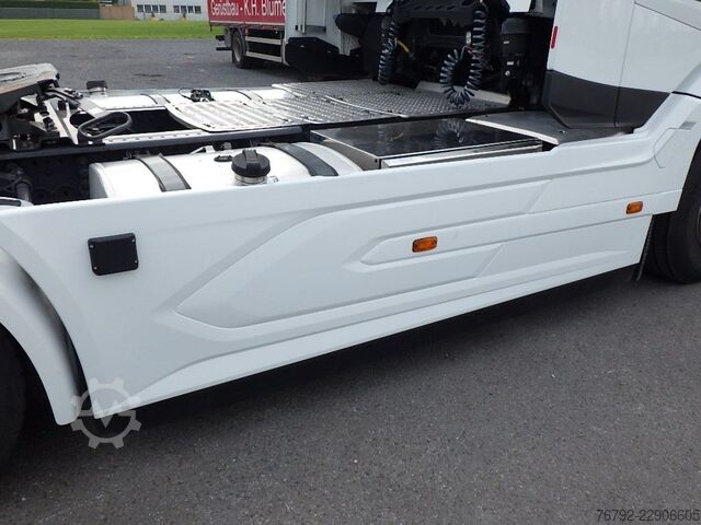 Standard SZM DAF XG+ 530 Skylight/Intarder/2xTank/Leder/Standklim