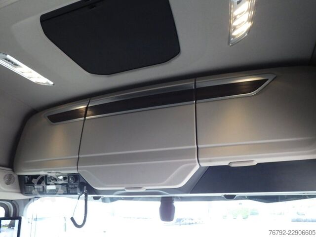 Standard SZM DAF XG+ 530 Skylight/Intarder/2xTank/Leder/Standklim
