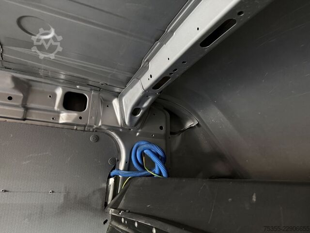 Kastenwagen hoch IVECO Daily 35S18 Hoch Klimaautom. Tempomat Unfallfzg.