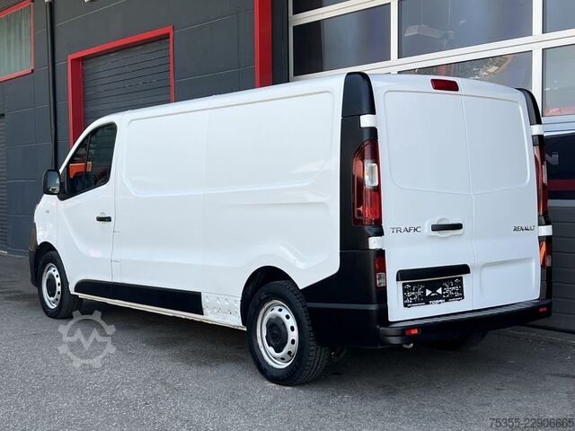 Kastenwagen RENAULT Trafic L2 Klima Hecktüren 180° 3-Sitze Euro6d