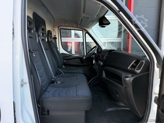Kastenwagen hoch IVECO Daily 35S16 Hochdach Klimaautom. PDC hinten