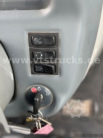 Hofschlepper VALTRA T203 D AC 14.33 Front Hydr.