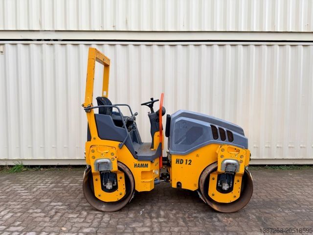 Walzenzug HAMM HD12VV / 2012 BJ / 1.369 H / 2.695 KG