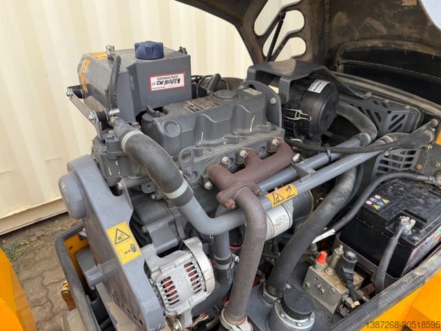 Walzenzug HAMM HD12VV / 2012 BJ / 1.369 H / 2.695 KG