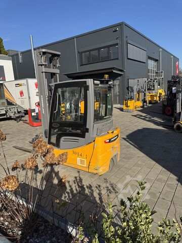 Electric - 3 wheels Jungheinrich EFG 220 ZVG 650DZ