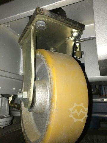 Transport trolley 3000 kg Blickle mit hydraulischer Abstützung lenkbar