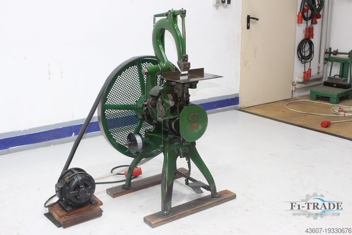 Antike Drahtheftmaschine / Antique Stitching machine Gebrüder Brehmer ST
