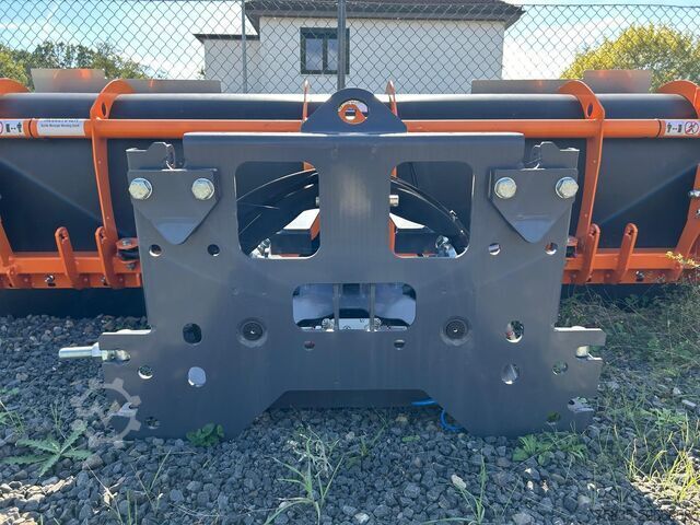 Snow plow Bucher Polyx RC28