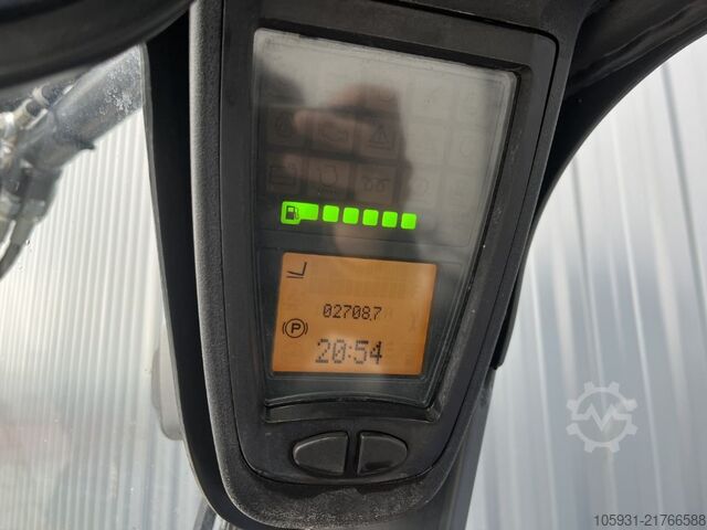 Treibgasstapler Linde H18T-01