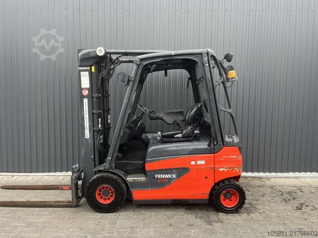 Elektro 4 Rad-Stapler Linde E25-01