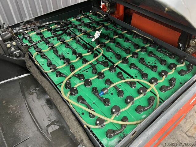 Elektro 4 Rad-Stapler Linde E25-01