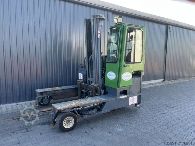 Multidirectional Sideloader Combilift C4000