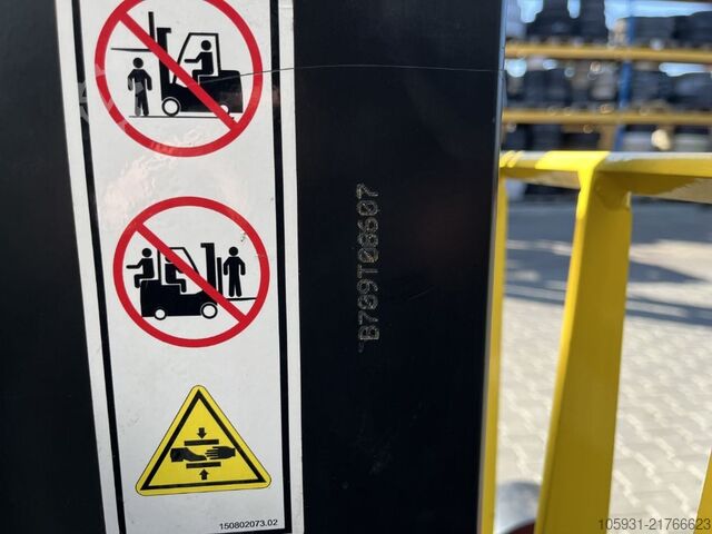 Schubmaststapler Hyster R1.4