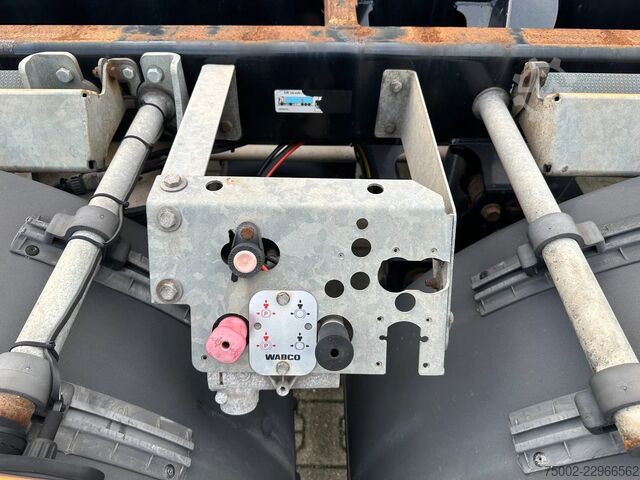 Container transportation D-TEC FLEXITRAILER TRACTION / ADR / SAF + discbrakes ...