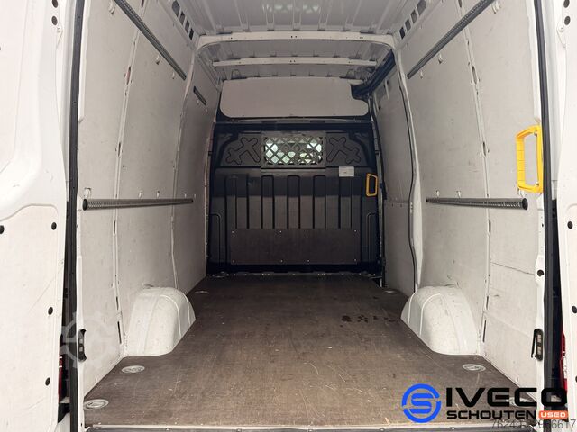 High-roof van Iveco Daily 35S16V A8 2.3L 160pk | L3H2 W3520L | Auto...