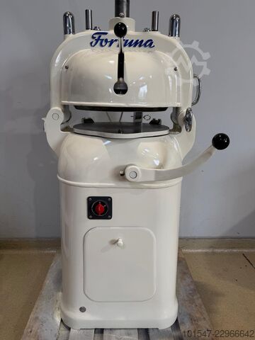 Semi-automatic divider Fortuna 3