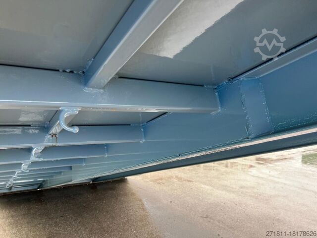 Abrollcontainer CONTAINER A PIANALE SENZA SPONDE CON CODA A ZERO P