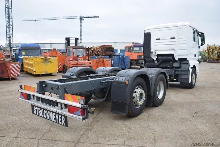 Chassis with cab MAN TGX 26.480