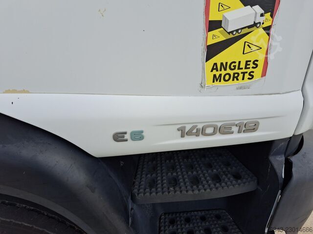Box truck Iveco EUROCARGO ML 140E19P - E6