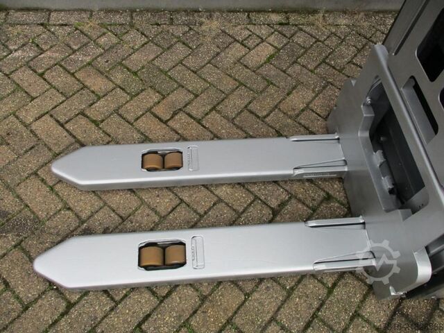 High lifting pallet truck STILL EXV16