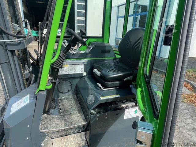 Four-way side loader Combilift CBE3000 4-Wege Stapler