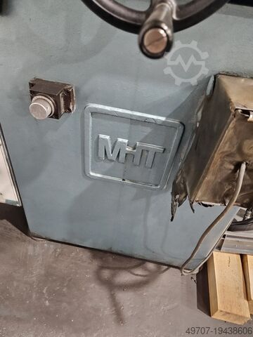 Automatic surface grinding machine Mitsui MSG-250H2 MSG-250H2