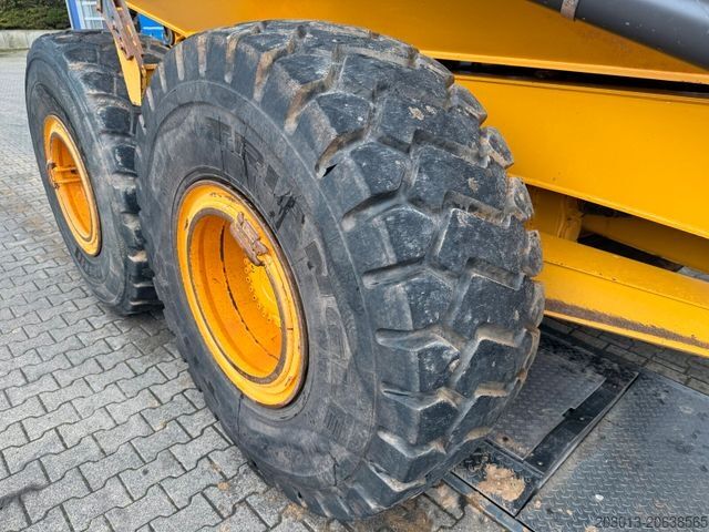 Other VOLVO A25G Dumper 10.137 h Baujahr 2021