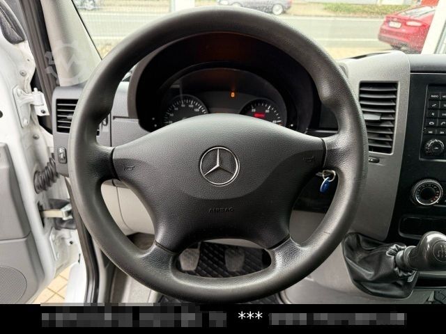 Pick-up van MERCEDES-BENZ Sprinter 213 Pritsche 3 Sitze Klima AHK No 313-7