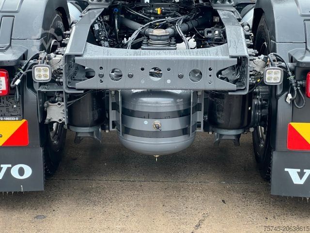 Standard tractor unit VOLVO FH500 * TOP * ACC * RETARDER * VOLLLUFT *2X TANK