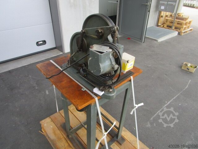 EYELET DEVICE SCHNEIDER SCHNEIDER