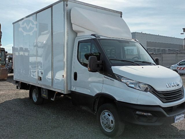 Box truck IVECO 35C14