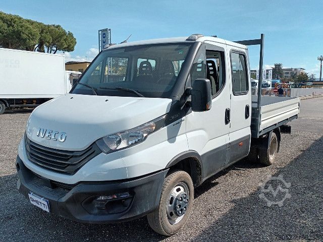 Flatbed truck IVECO 35C14