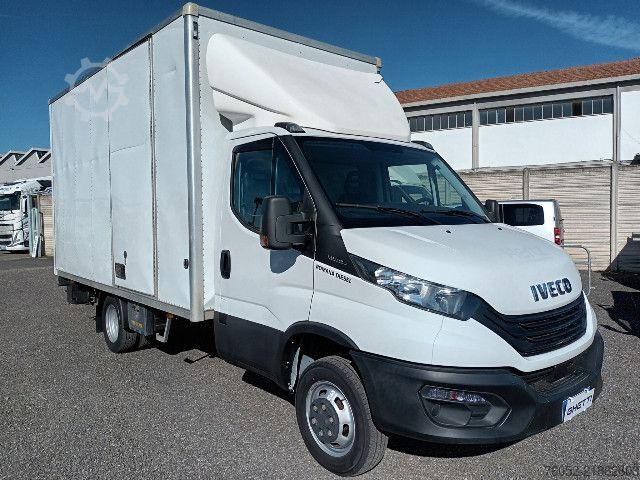 Box truck IVECO 35C14
