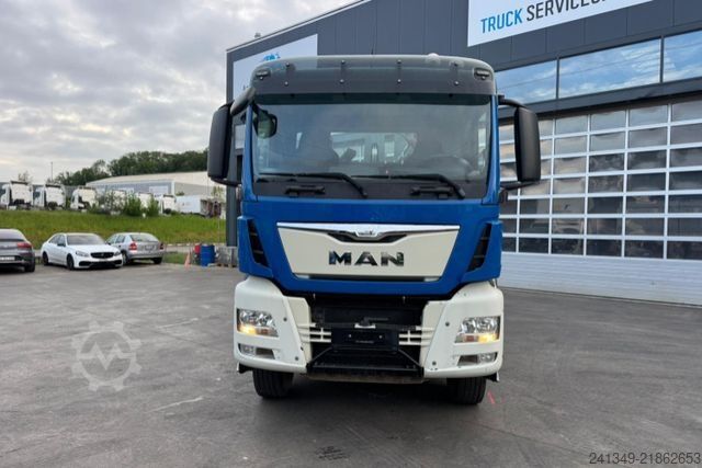 Roll-off tipper truck MAN TGS 35.480 8x4 Hiab 26T