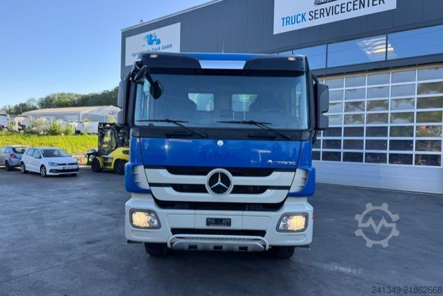 Special purpose truck MERCEDES-BENZ Actros 3244 8x4 Moser Thermosilo 17m3