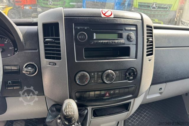 Transporter mit Pritsche & Plane MERCEDES-BENZ Sprinter 313 CDI Hebebühne
