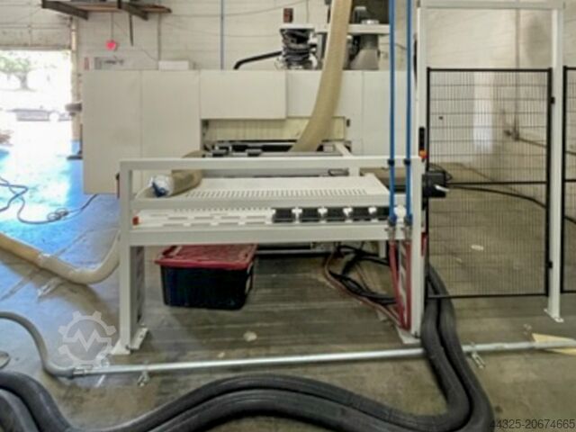 Bearbeitungszentrum mit Kantenverleimung HOMAG CENTATEQ E-310