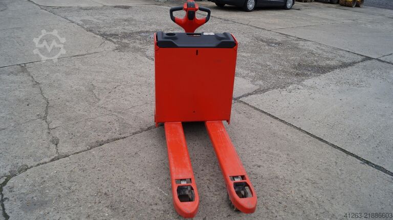 Manual pallet jack Linde T20