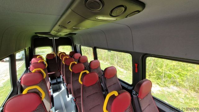 Minibus MERCEDES-BENZ 10 Sprinter Lord Light 22 Sitzer Vorlauffahrzeug