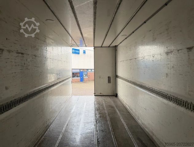 Refrigerated truck DAF XF 480 FAR SSC ISOLATED BOX 810250x275 CM INSIDE