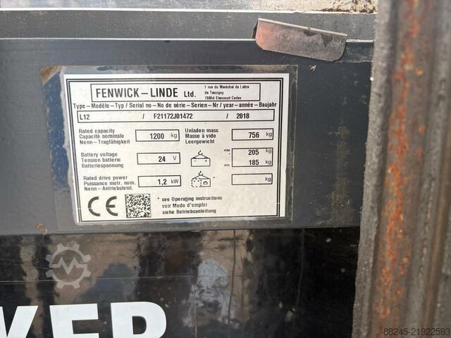 VS-22716 Electric triplex stacker Linde L10 LINDE L10