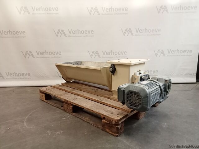 Dosing screw, screw conveyor, auger