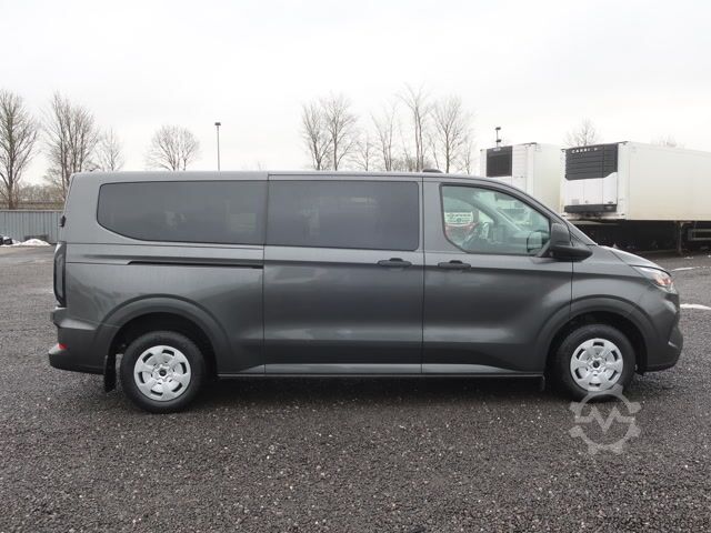 Kleinbus Ford Transit Custom L2H1 8-Sitzer