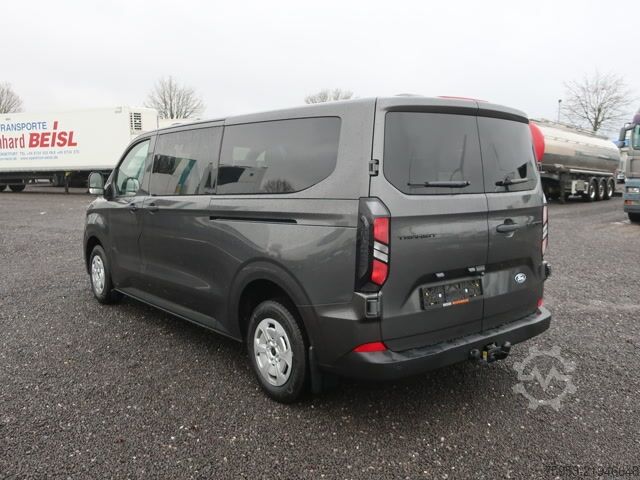 Kleinbus Ford Transit Custom L2H1 8-Sitzer