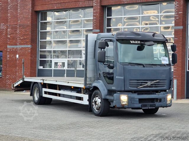 Autotransporter Volvo FL 240 - 4x2 - Manual gearbox - Flatbed / Car t...