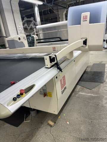 Fabric cutting machine Lectra FX POSTPrint