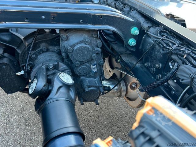 Standard tractor unit MAN TGS 33.520 BL 6x4 FG/33 to/RS 3,60 m/PTO/AHK/Neu