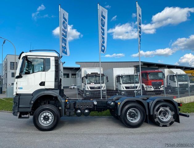 Heavy-duty truck MAN TGS 33.520 BL 6x4 FG/33 to/RS 3,60 m/PTO/AHK/Neu