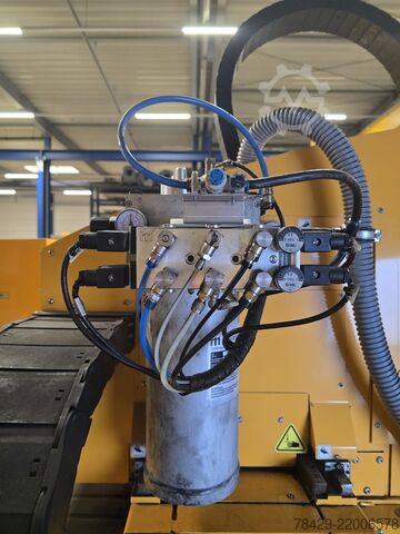 Oxy-fuel cutting system with drilling/tapping MicroStep CombiCut GBk 6001.20