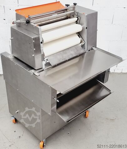 Croissant shaping machine Universum HWM 50/70
